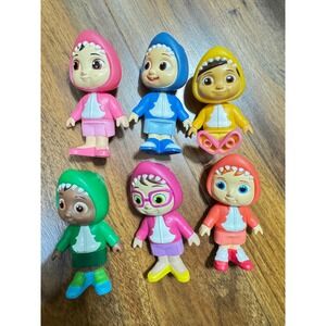 CoComelon Family Friends Shark  Mini Figures 6 pc JJ Cece Nina Cody Stella Nico‎
